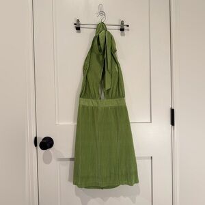 Sincerely Jules Green Pleated Keyhole Halter Mini Dress  Size S